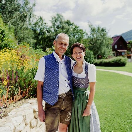 Gasthof Wunder Gnesau Sonnleiten エクステリア 写真