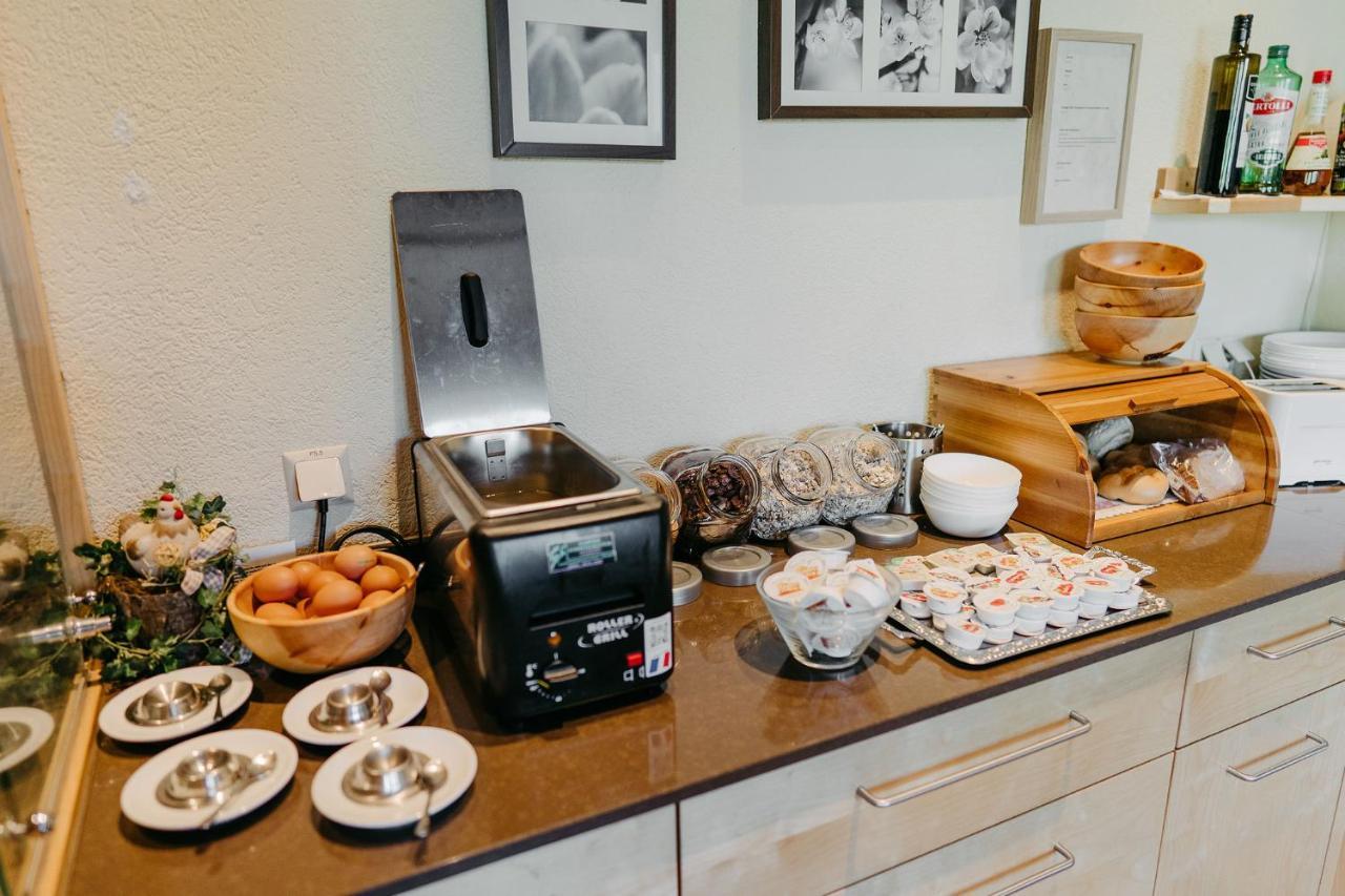Gasthof Wunder Gnesau Sonnleiten エクステリア 写真