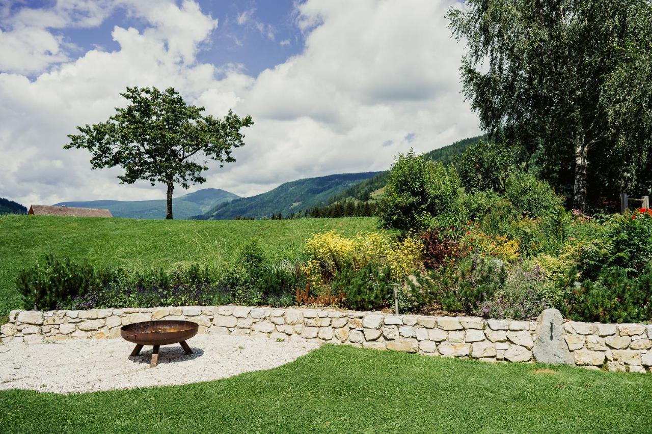 Gasthof Wunder Gnesau Sonnleiten エクステリア 写真