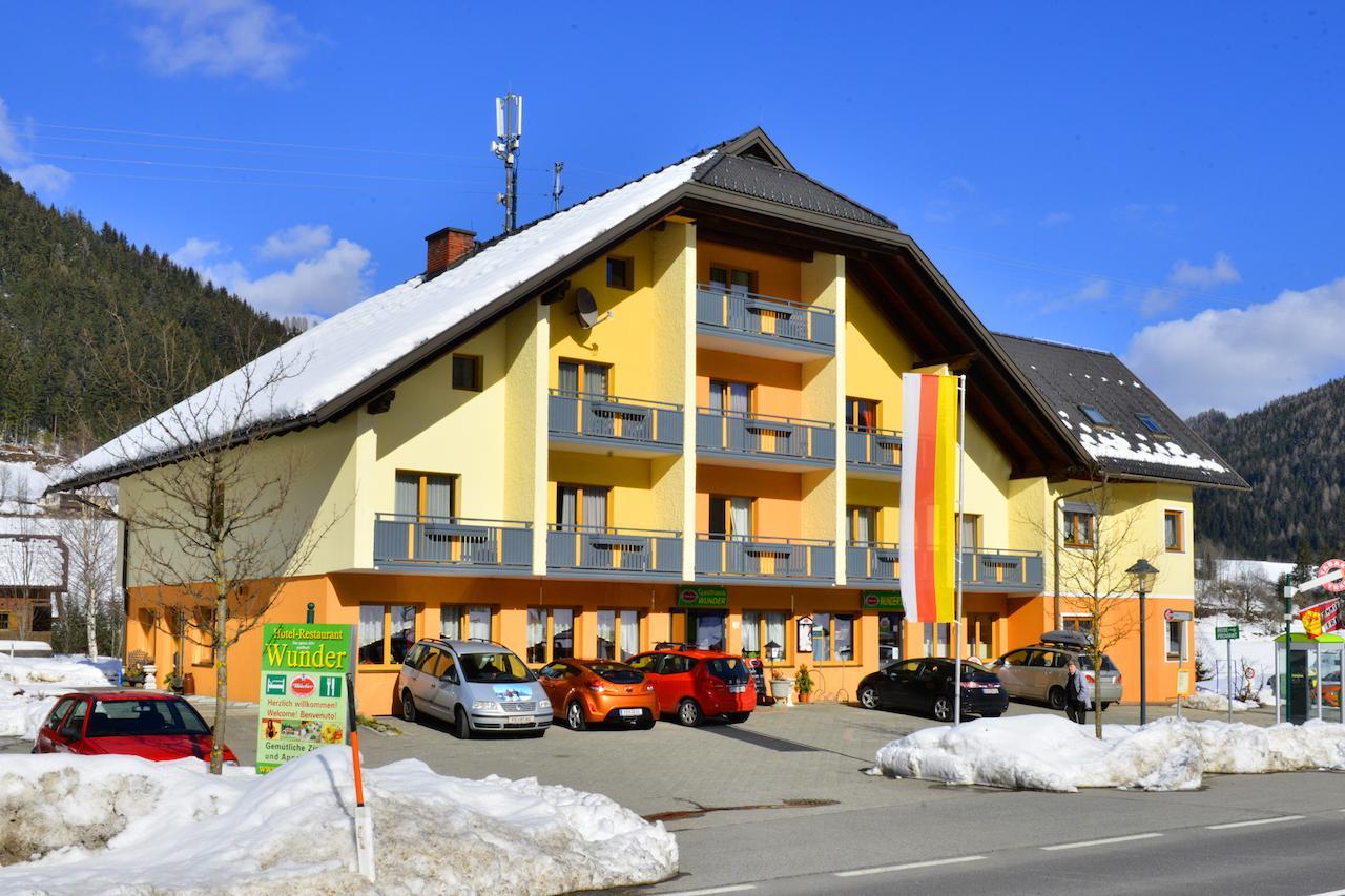Gasthof Wunder Gnesau Sonnleiten エクステリア 写真
